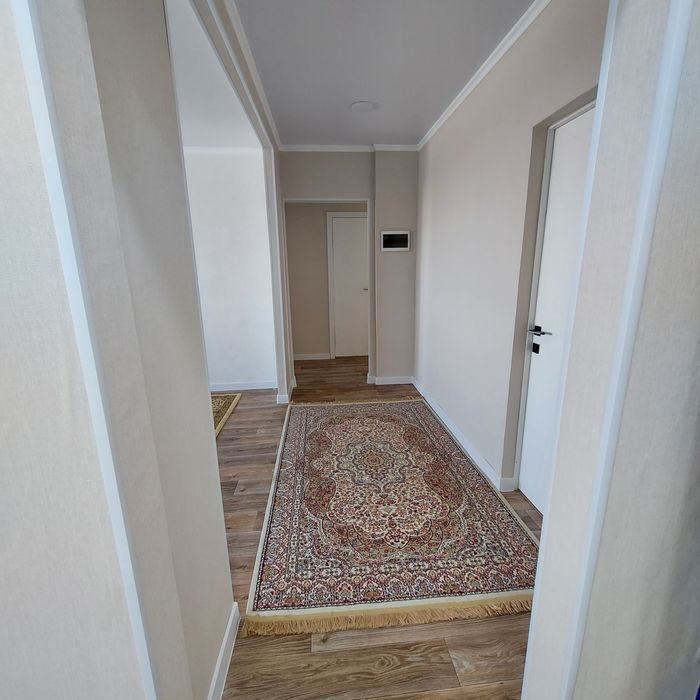 Продам квартиру 4 комнатную