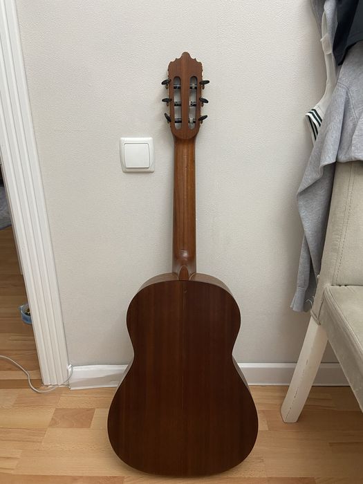 Испанская классическая гитара