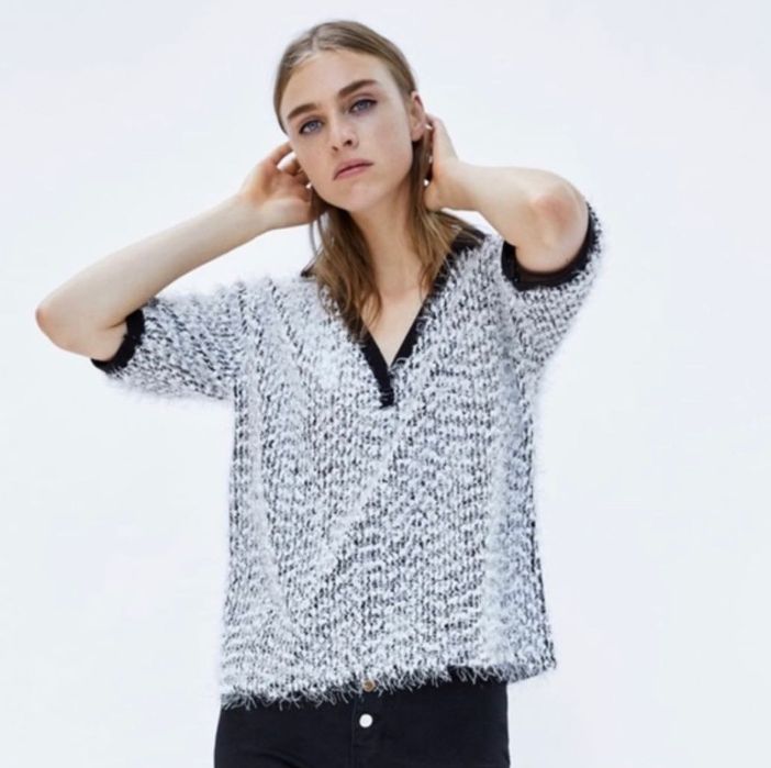 Тениска Zara - пухкава