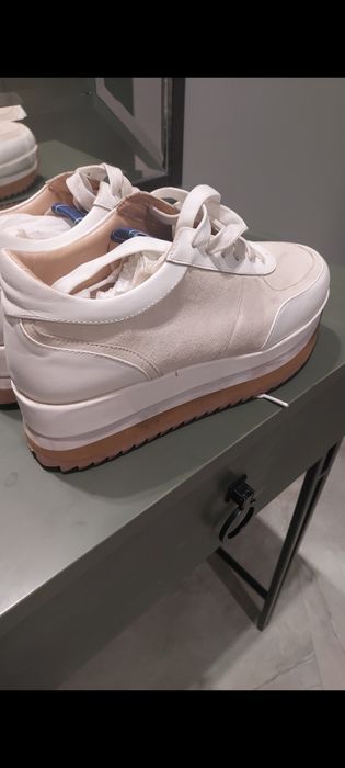 Кроссы и мюлли  40рр