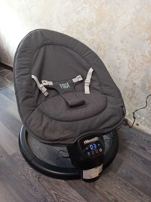 Бебешко люлеещо столче Chipolino Yoga – много запазено
