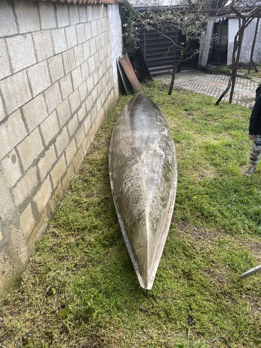 Каяк- лодка- запазена