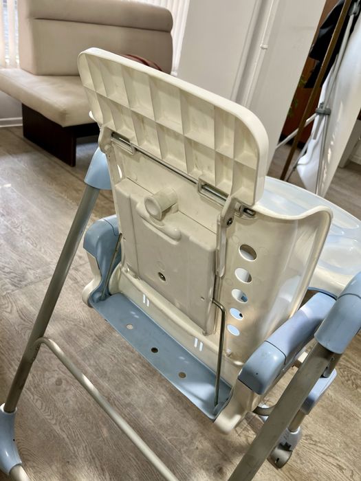 Продам детский стул трансформер