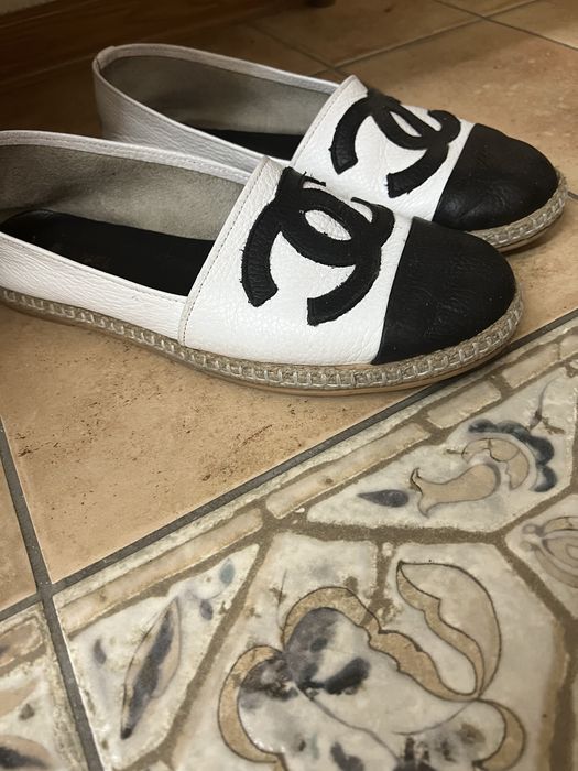 Продам  спадрилии за 3000 chanel кожа