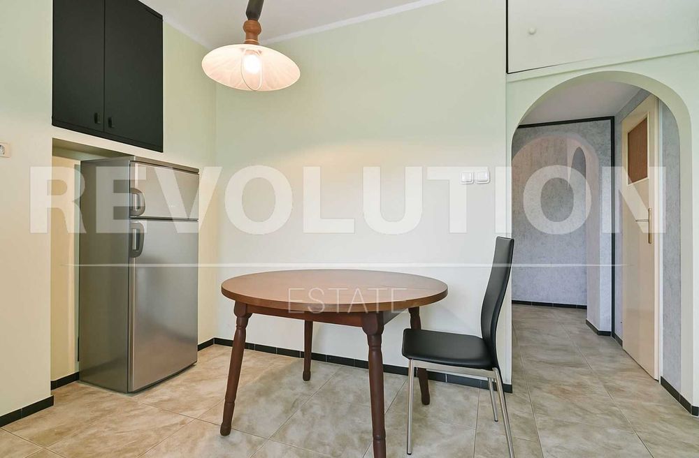 Двустаен апартамент в ж.к. Изток