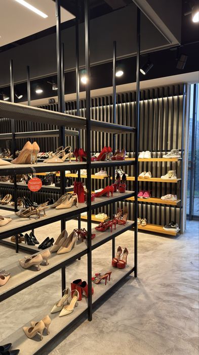 Mobila magazin de incaltaminte