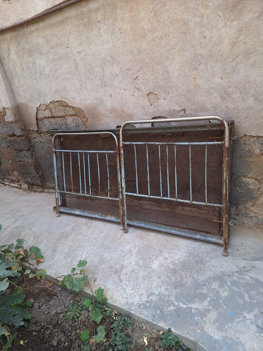 Железный кровать