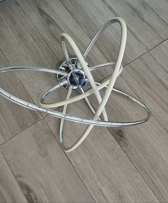 LED полилей сребрист