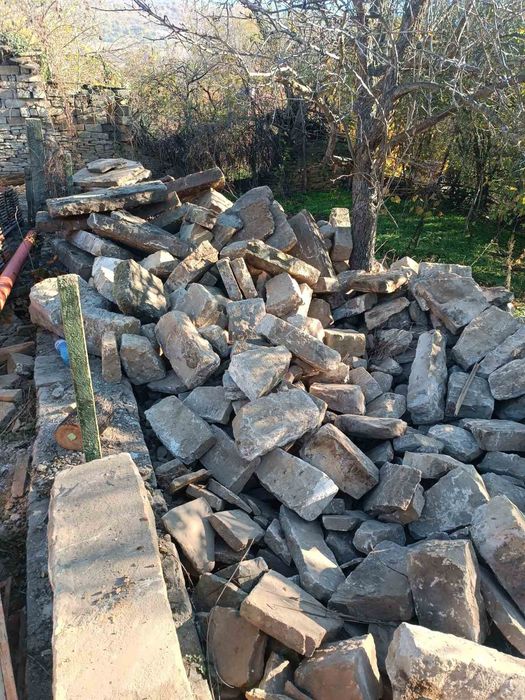 Продавам дялан камък!  Цена по договаряне!