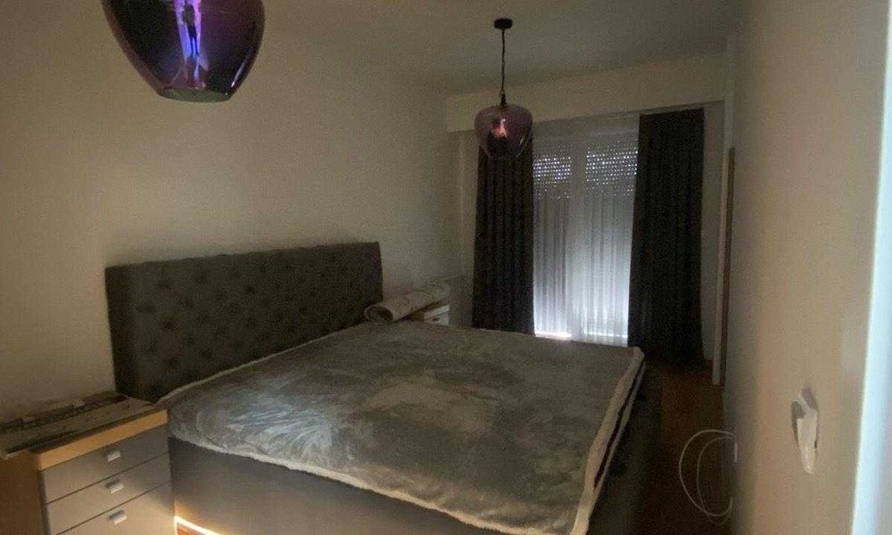 Дава се под наем Двустаен апартамент в Бургас, Славейков - 68 кв.м за 234.6 € - Снимка #2