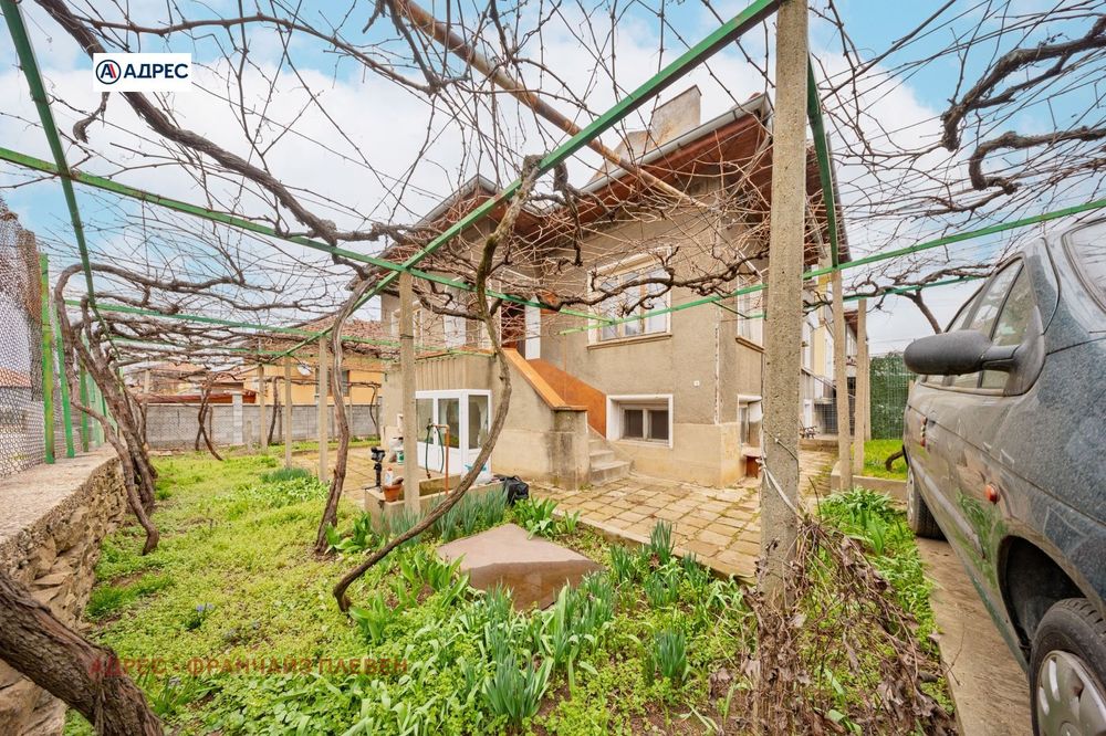 Къща в Ловеч-Младост площ 124 цена 113000