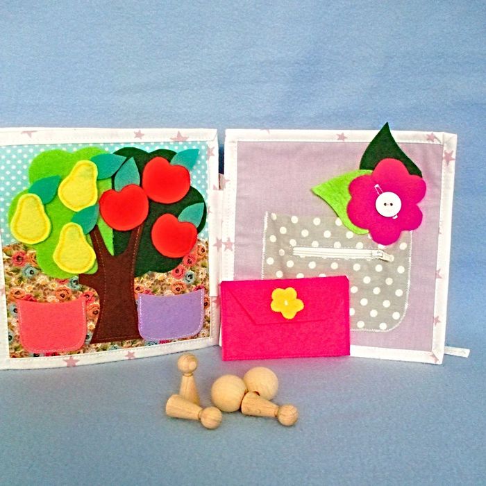 Carte senzoriala interactiva pentru fetite de la 2 ani.