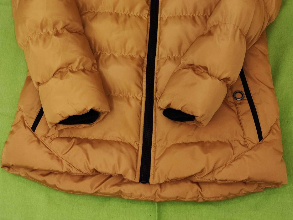 Зимно яке цвят горчица