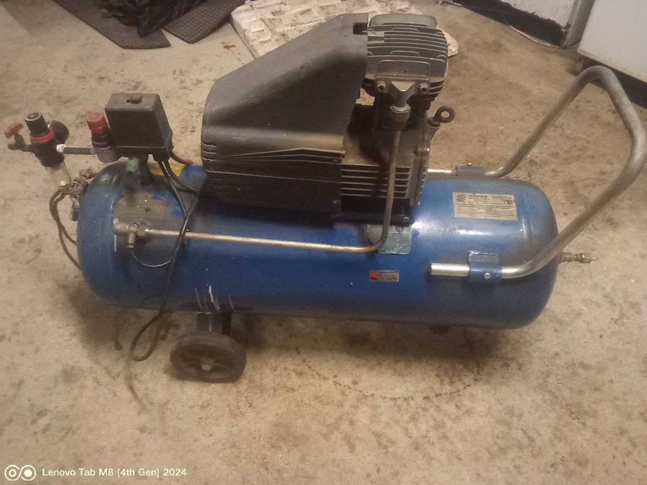 Продавам 50 л. Компресор