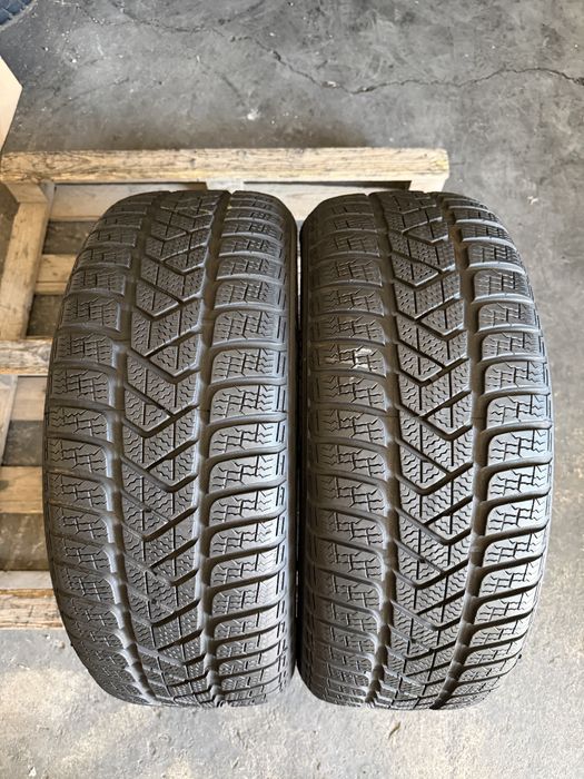 2 anvelope iarna 215/55/17 , 98 V , Extra load , Pirelli , DOT 2022 , 6.6 mm !