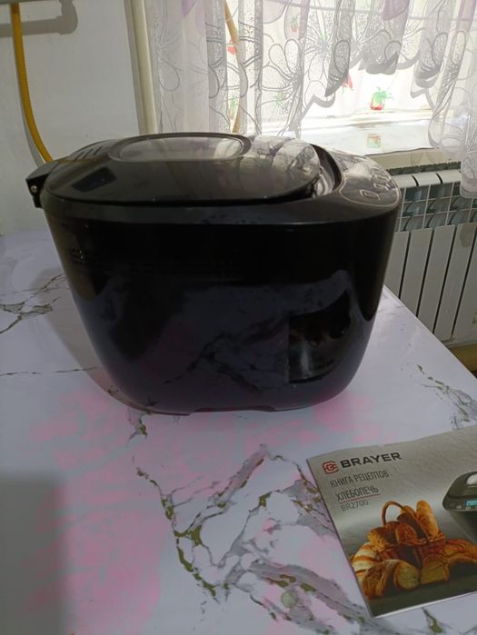 Продается хлебопечка