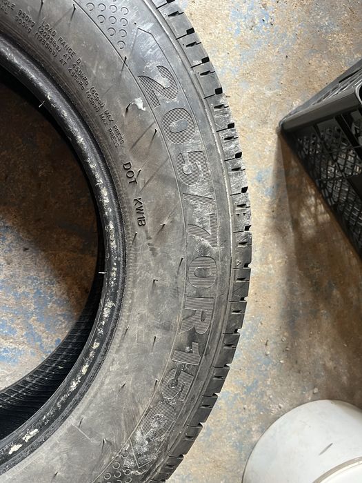 Продам шины 205/70/15c