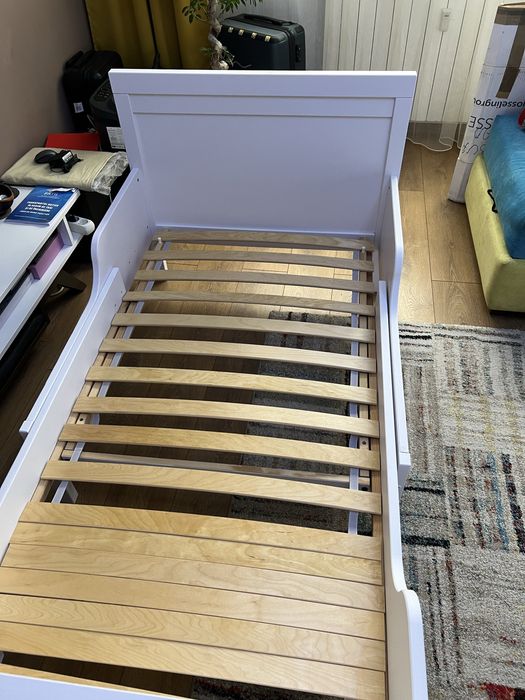 Patut copii IKEA SUNDVIK. Patul are și somiera.