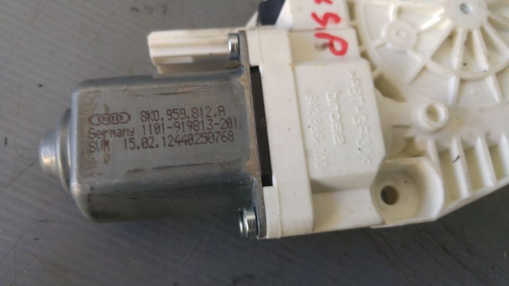 motoras macara electrica dreapta spate audi a6 4g a4 b8 8k0959812a