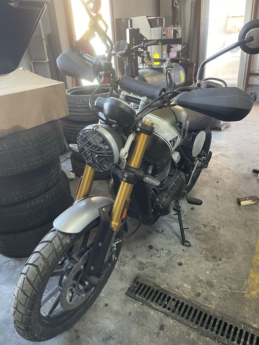 Motocicleta Triumph