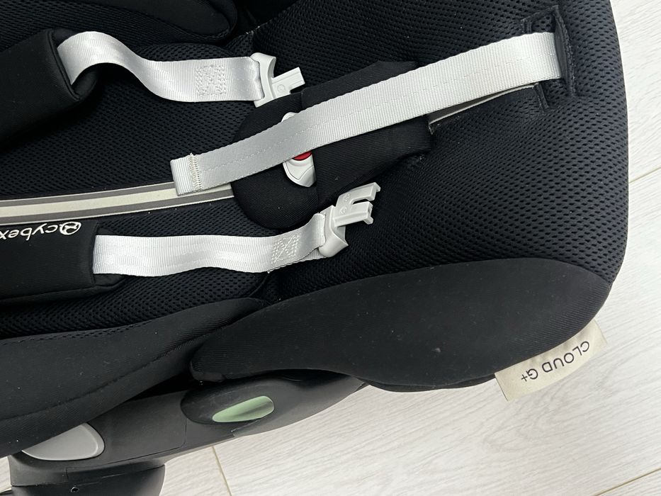 Scoica Cybex Gold Cloud  G i-size  Plus Moon Black