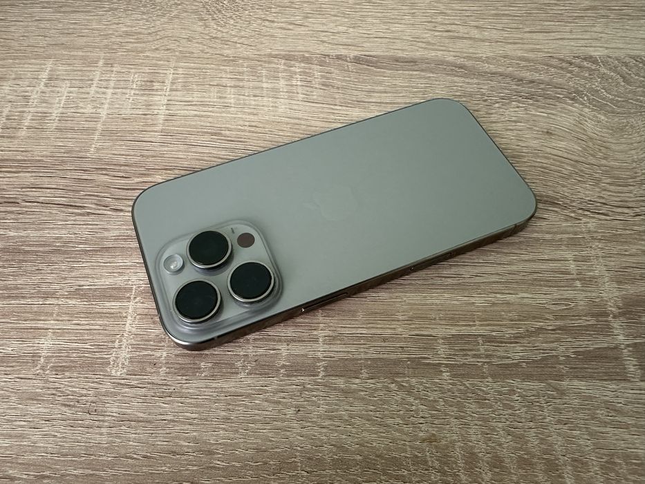  iPhone 16 Pro ••128GB•• //iOS 26.0.1// „Natural Titanium“ 