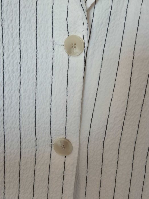 Vand sacou dama, H&M, L, stare impecabila, akb cu dungulite fine