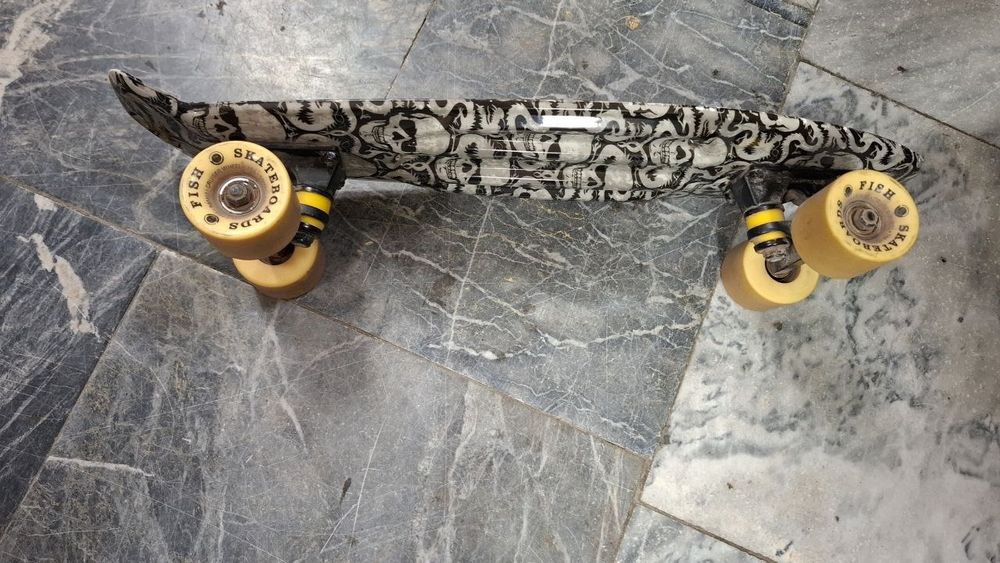 Продаю скейтборд