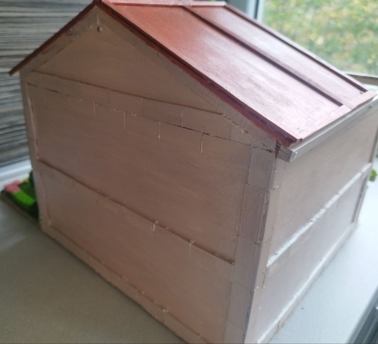 Дървена къща за кукли