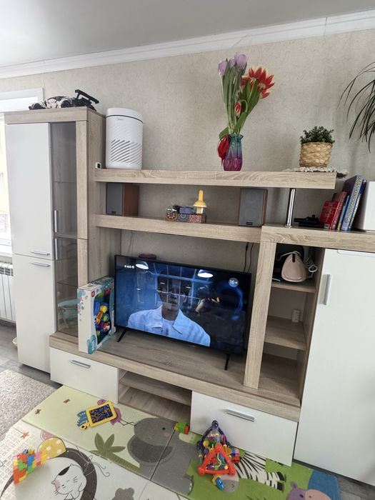 Стенка в гостиннуб