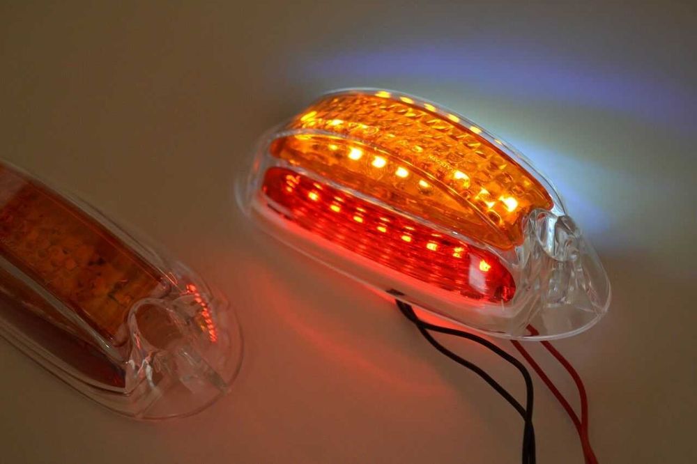 1 бр. ЛЕД LED габарити рогчета  за вертикален монтаж , 12-24V