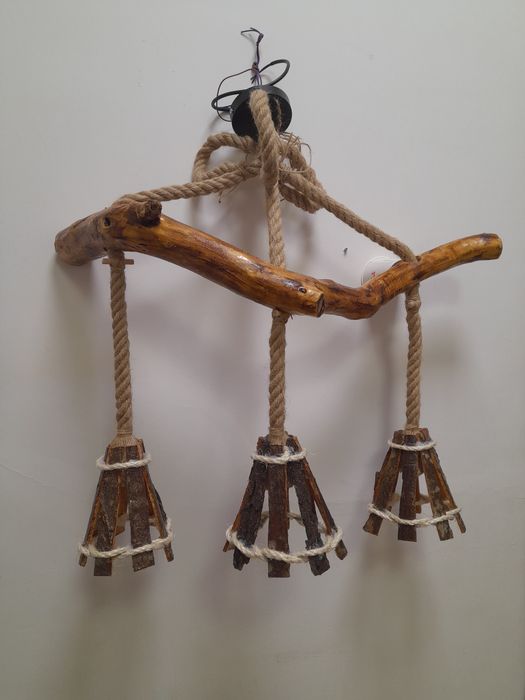 Lustră Rustică din Lemn și Sfoară