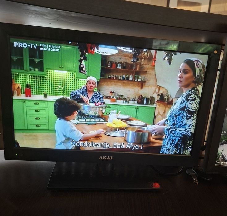 Tv akay  cu telecomanda stare perfectă 200lei