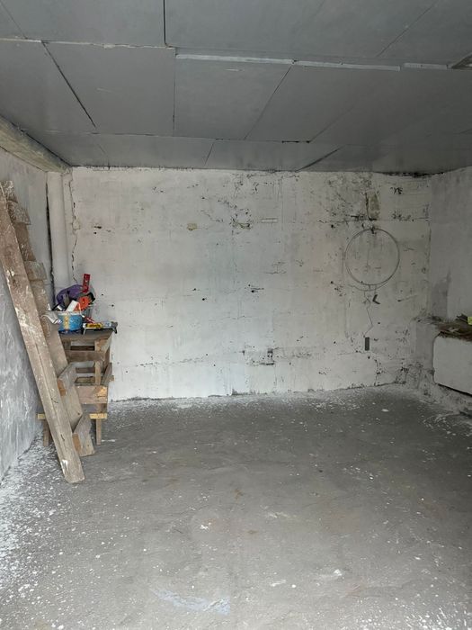 Продам гараж по Ердена!