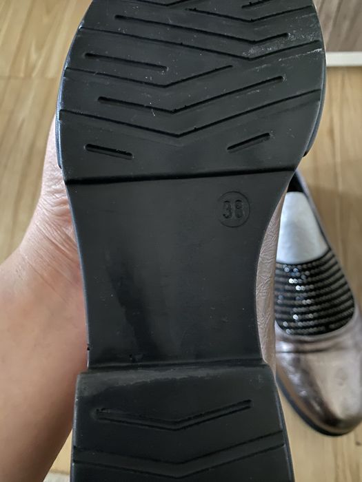 Женская новая обувь