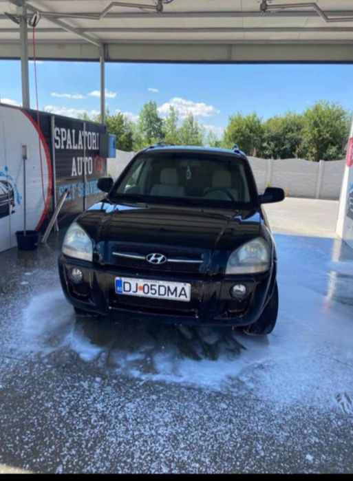 Hyundai tucson pentru dezmembrat sau reparat