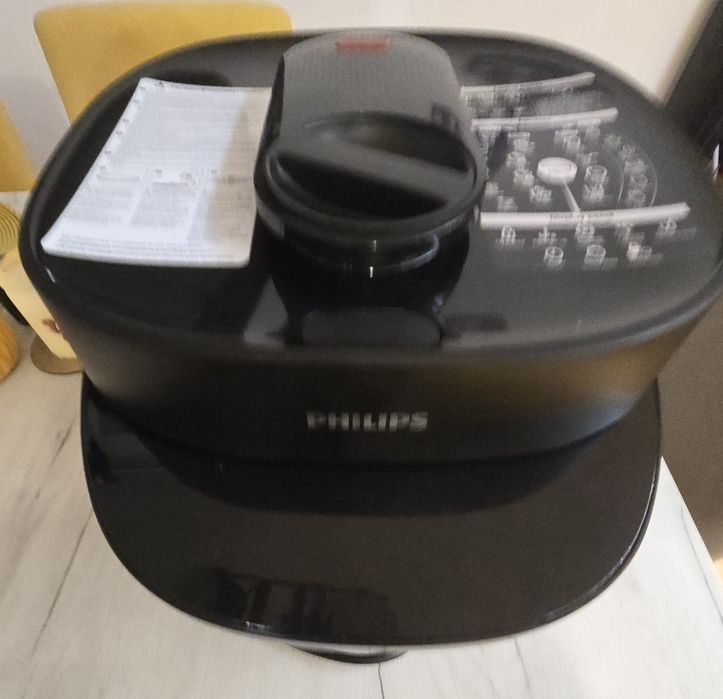 Мултикукър Philips HD2151