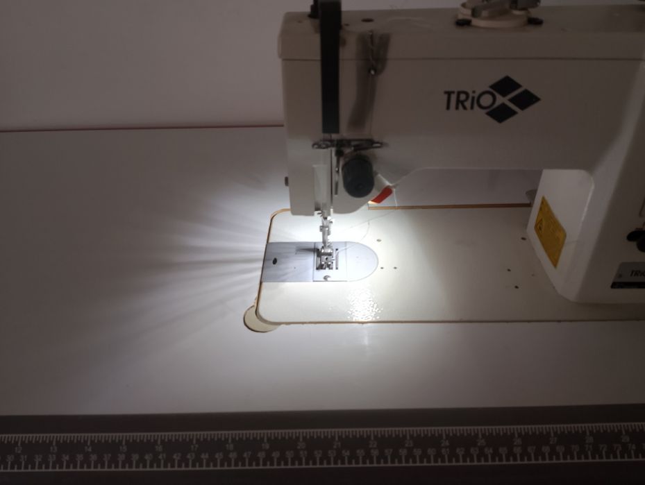 Өндірік тігін машинасы