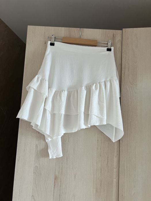 Бяла асиметрична пола Zara