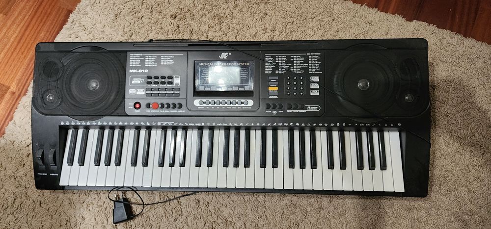 Синтезатор MEIKE 812