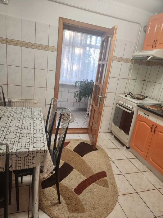 De inchiriat 1500 ron- apartament 3 camere, Buzaului