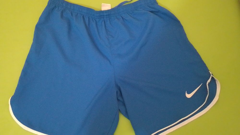 Сини шушлякови шорти Nike.XL