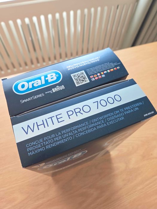 Periuță de dinți *Premium* - Model Braun Oral-B Pro 7000 Smart Series White Bluetooth - Cutie Sigilată
