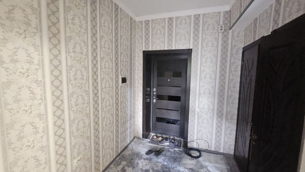 Спутник 8    2 хона  1 этаж гилам холодильник стиральная шкаф Оилага