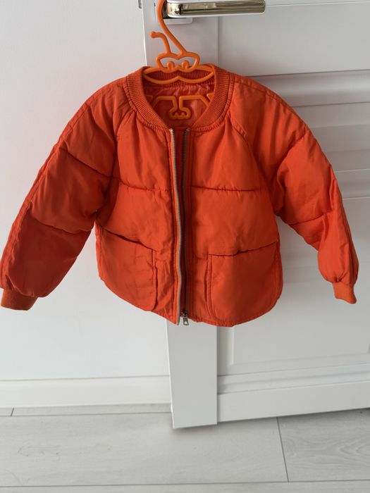 Продам курточка весна