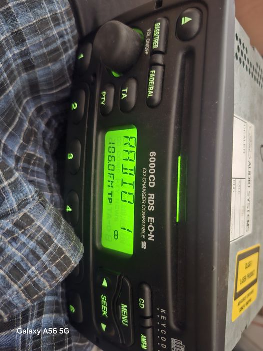 Оригинално радио за Форд  Blaupunkt радио Cd/Navigacia.Focus 6000 CD