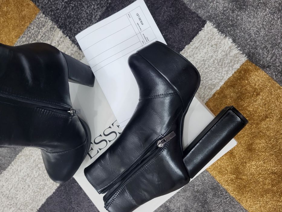 Ghete dama din piele naturala noi.