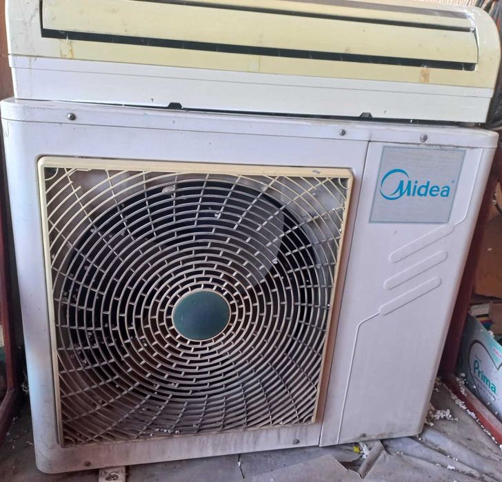 Климатик Мидеа - 1 външно и 2 вътрешни тела