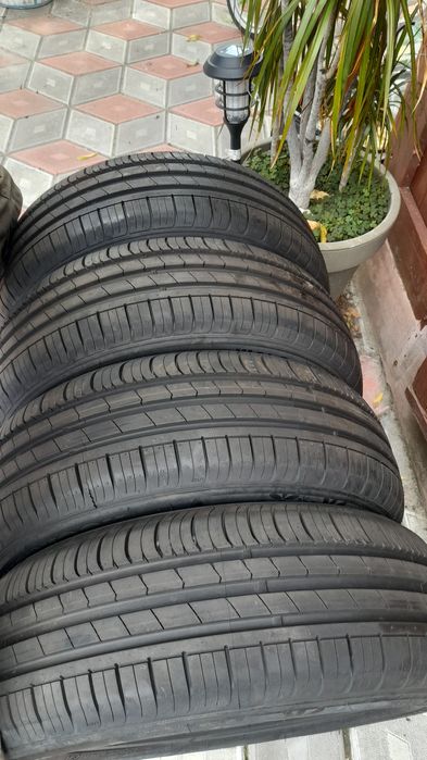 Vand 4 anvelope de vara 185 60 r15 HANKOOK noi noute