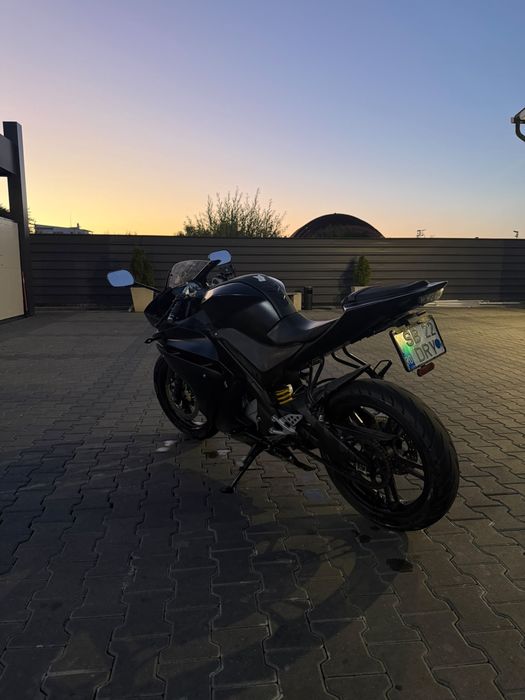Yamaha yzf r125 2010